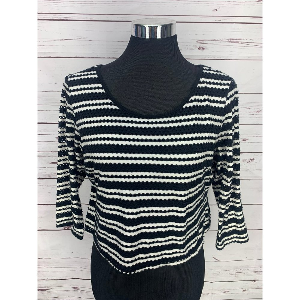 Cato Black White Layered 3/4 Sleeve Crop Top Size Large